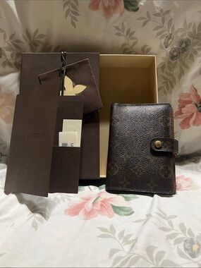 Louis Vuitton Brown Monogram Canvas Card & Key Holder